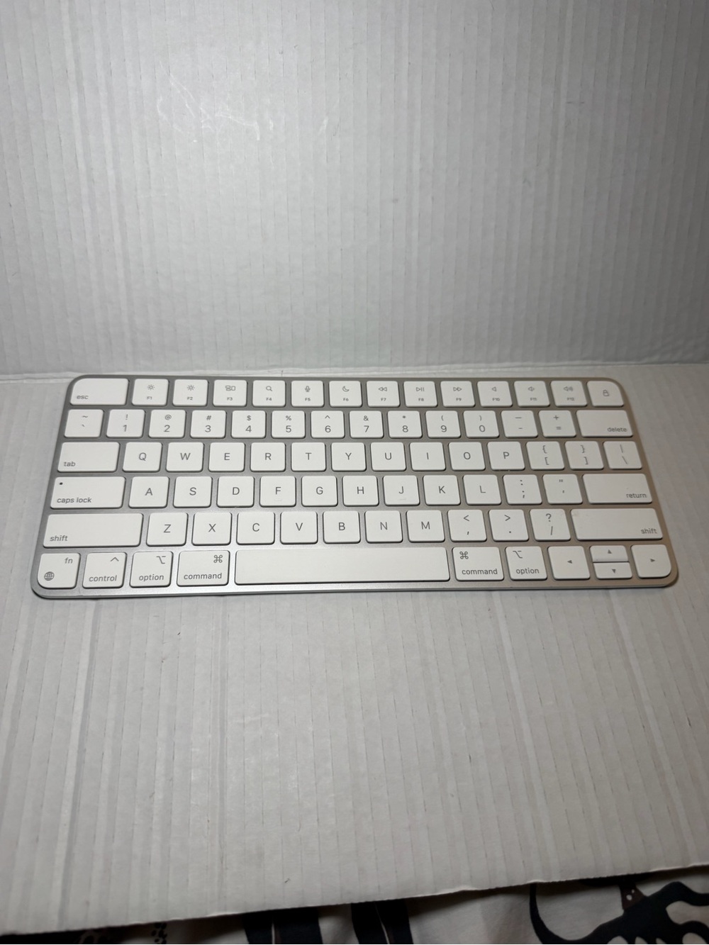 Apple Magic Keyboard A2450 Bluetooth Wireless parts or repair